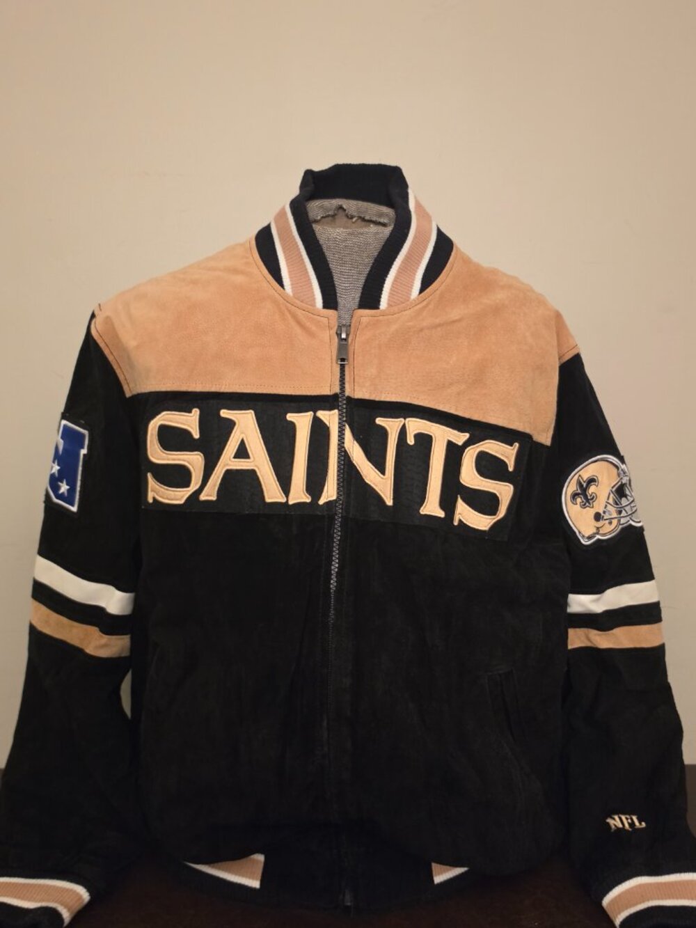 NFL Team Apparel New Orleans Saint Jacket in XL size